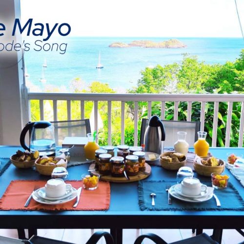 Petit déjeuner vue Ilets Pigeon